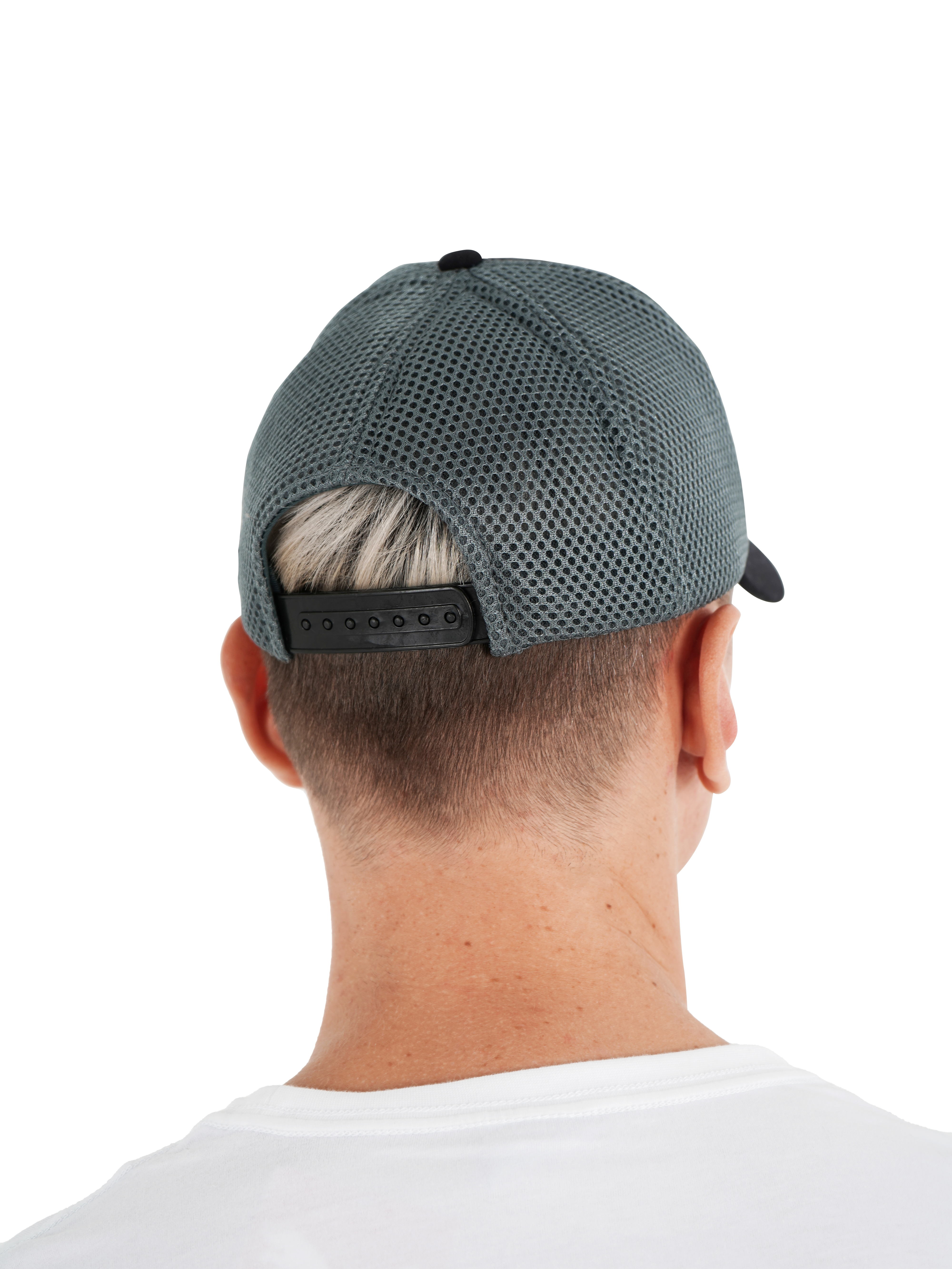 Бейсболка черно-серая с сеткой