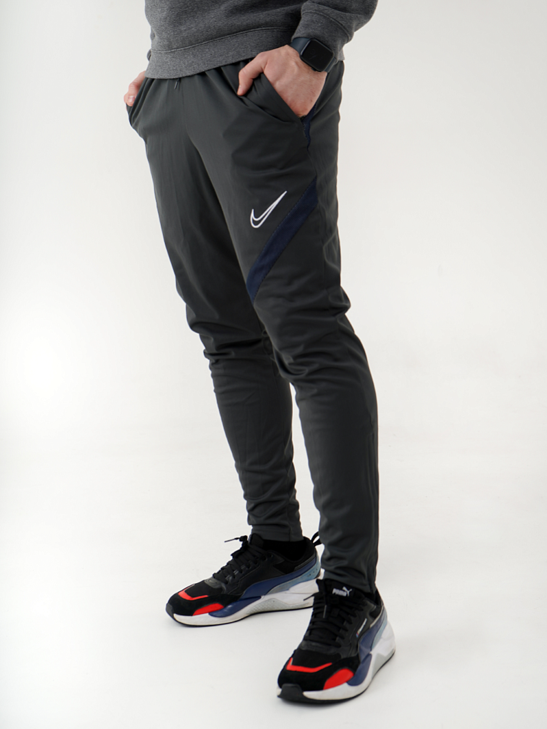 Штаны тренировочные NIKE